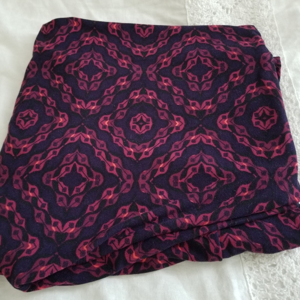 Lularoe Tall&Curvy Leggings